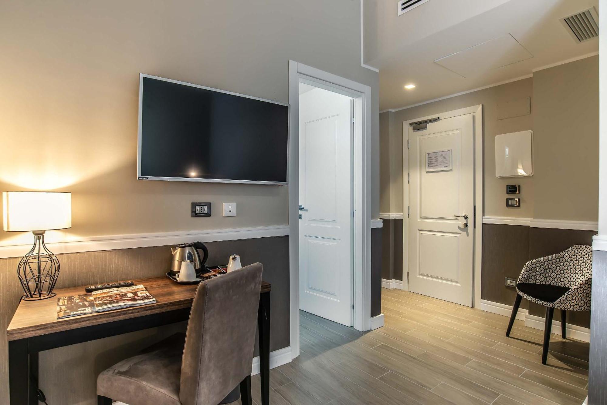 Double or Twin Room,1274787019:JPEG